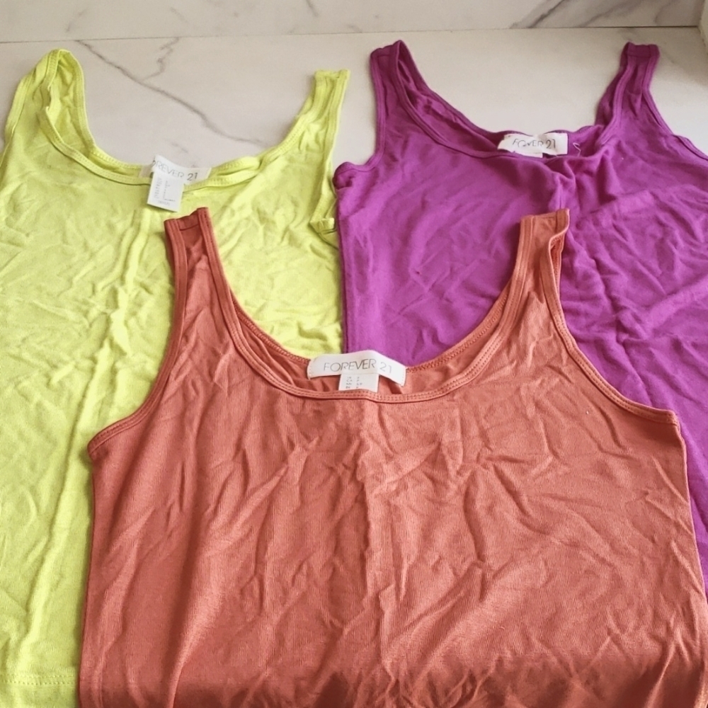 Forever 21 Set of 3 Tank Tops in Neon Green, Fuschia and Clay Size S